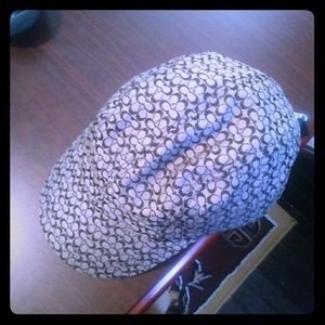 Coach hat like new